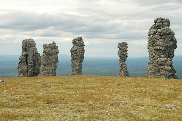 Плато Маньпупунёр Столбы в Республике Коми